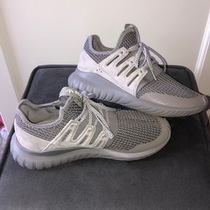 Adidas Tubular Radial